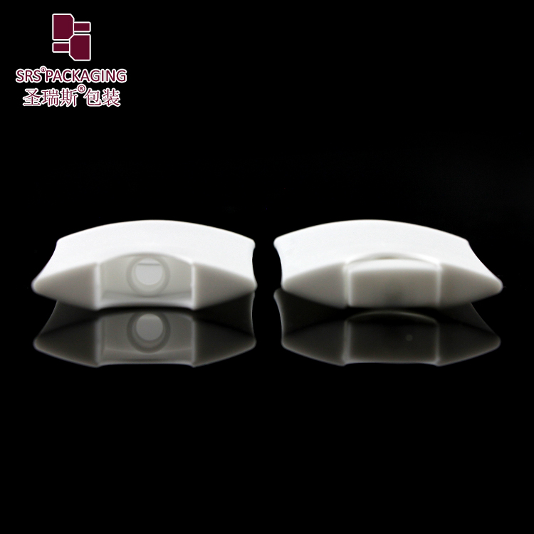 Flat shape white color 20ml PP material perfume plastic bottle pocket size credit care spray container